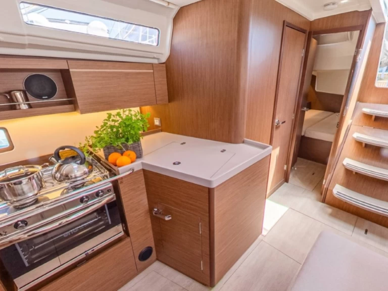 Noleggio barche Bénéteau Oceanis 40.1 a Pomer su Samboat