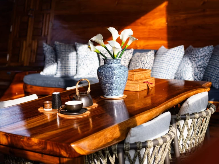 Yacht di lusso a noleggio a Raja Ampat Islands al miglior prezzo