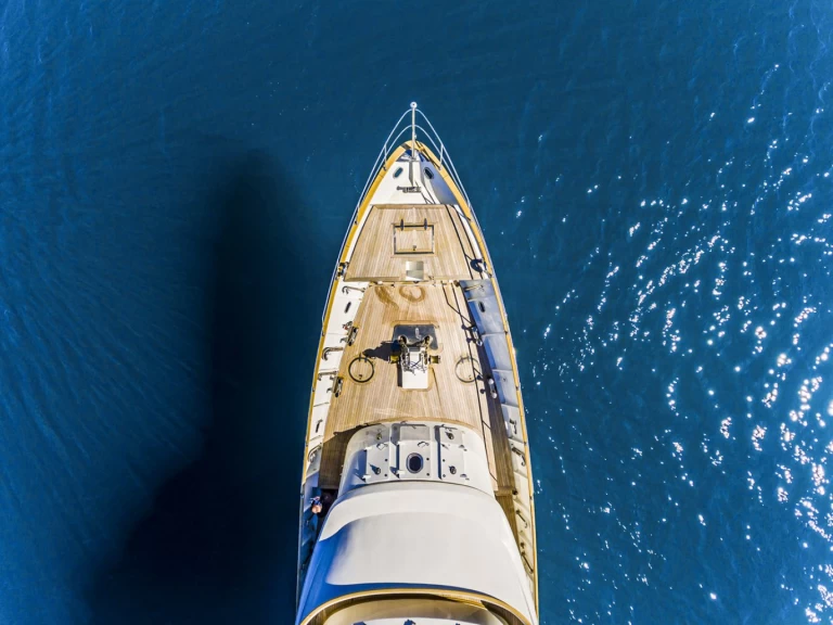 Noleggio Yacht di lusso Benetti con patente nautica