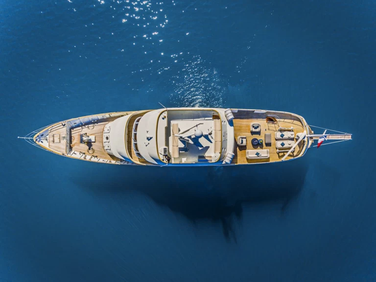 Benetti Benetti Classsic 115 da affittare a  Trogir