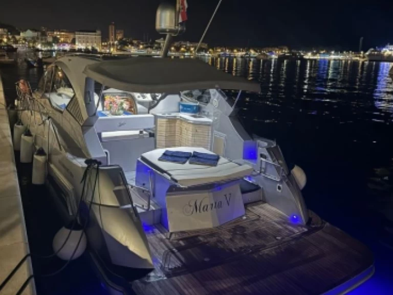 Noleggiare una Grginić Mirakul 40 a Spalato