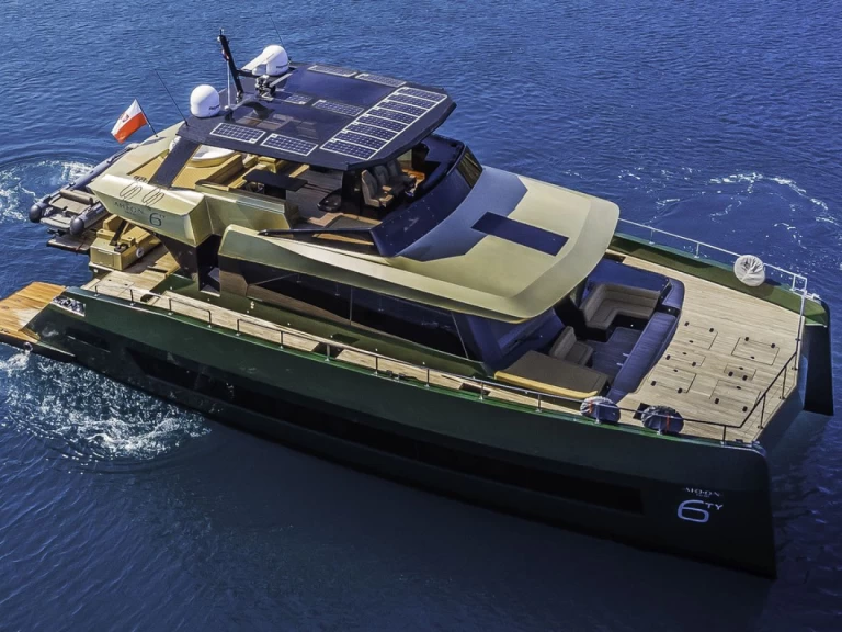 Noleggio Yacht di lusso Moon Yacht con patente nautica