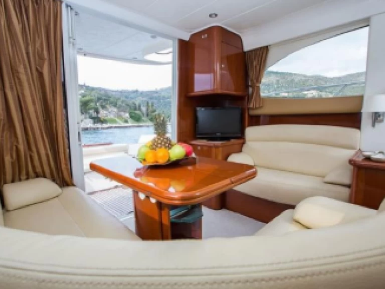 Noleggio barche Jeanneau Prestige 36 a Spalato su Samboat