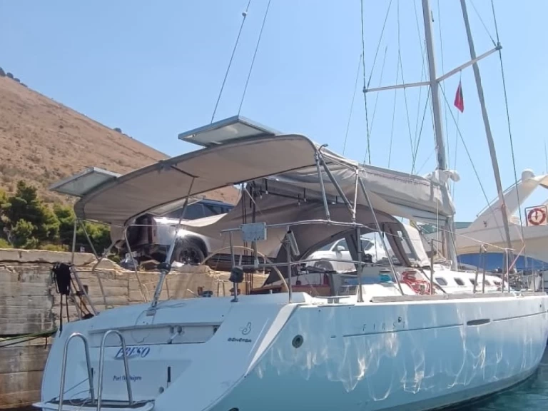 Noleggio Barca a vela Bénéteau con patente nautica