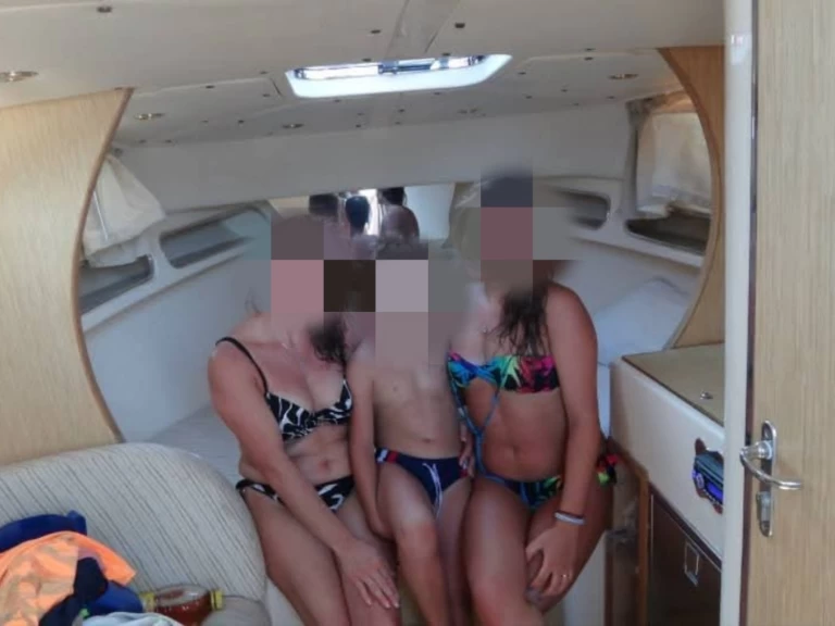 Noleggio Barca a motore a Napoli – Darlin Gozzo napoletano veloce 