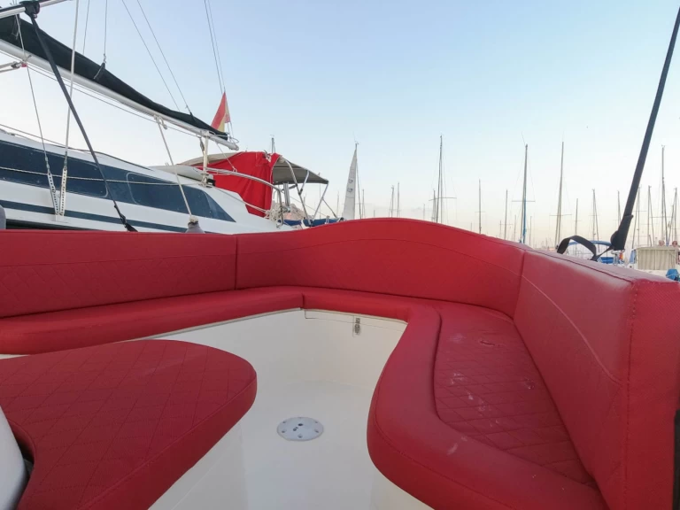 Noleggio Barca a motore a Alicante – Mareti 600 classic