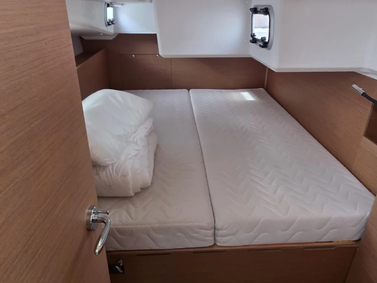 Noleggio barche Jeanneau Sun Odyssey 490 a Trogir su Samboat