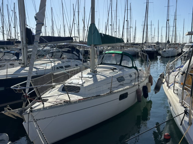 Bénéteau Oceanis 321 da affittare a  Saint-Cyprien