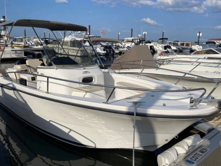 Noleggio barche Arcachon economico Abaco 800 Open CC