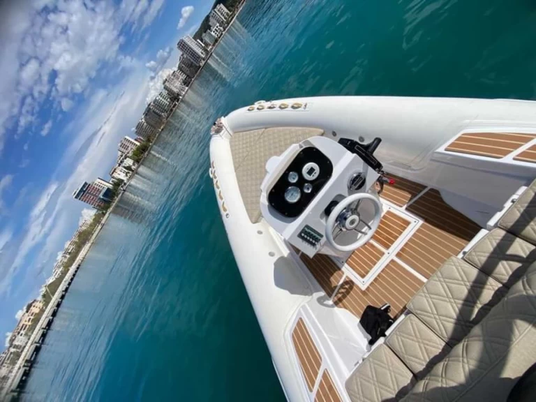 Noleggio Gommone Eagle con patente nautica
