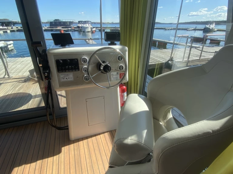 Noleggio Houseboat con o senza skipper D13 a Waren (Müritz)