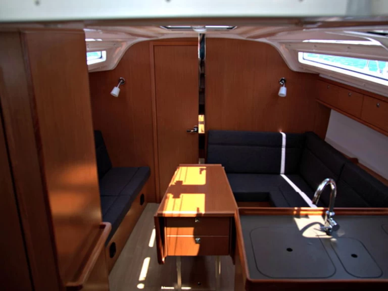 Noleggio Barca a vela Bavaria con patente nautica