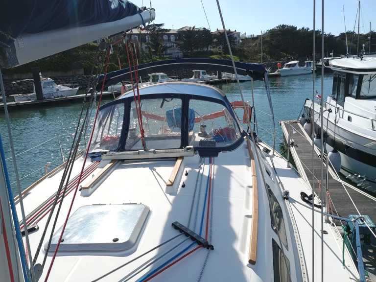 Noleggiare una Jeanneau Sun Odyssey 37 a Saint-Gilles-Croix-de-Vie