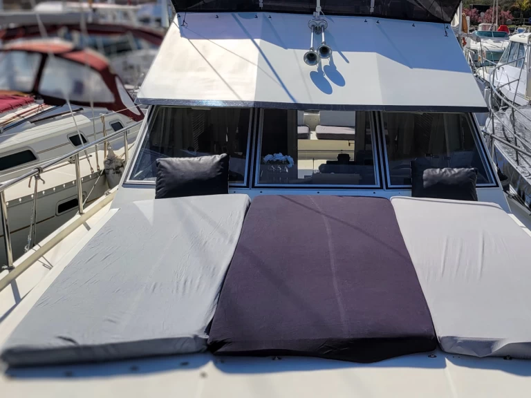 Noleggio barche Guy Couach Guy Couach 1200 Fly a Sainte-Marie-la-Mer su Samboat