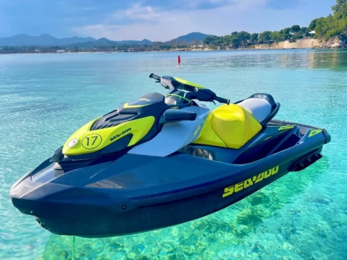 Noleggiare una Sea-Doo SEADOO GTR 230 a Cala Bona