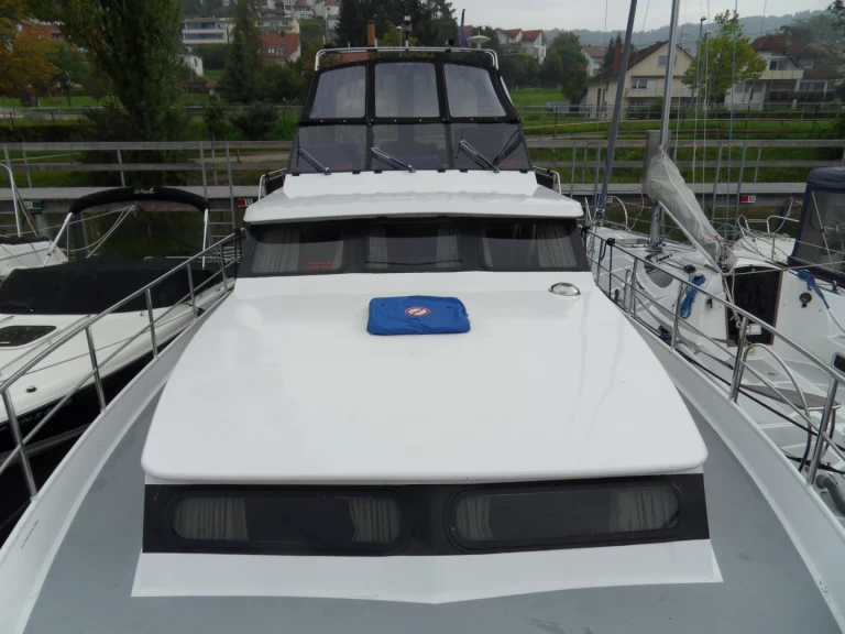 Noleggio Houseboat G.Van der Valk con patente nautica