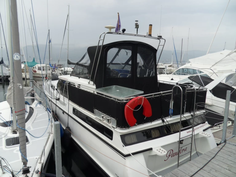 Houseboat a noleggio a Bodman-Ludwigshafen al miglior prezzo