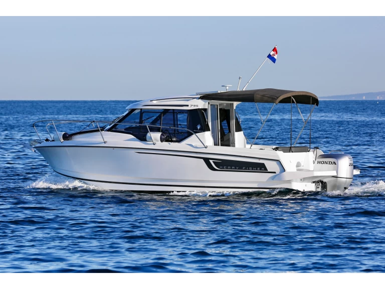 Jeanneau Merry Fisher 795 da affittare a  Pola