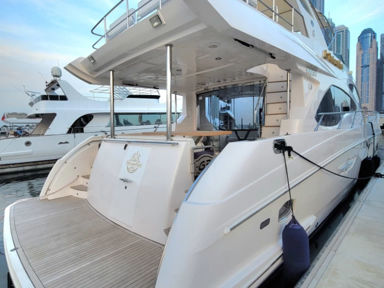 Noleggio Yacht di lusso a Dubai Marina – Gulf Craft - Majesty Yachts Refit 2023