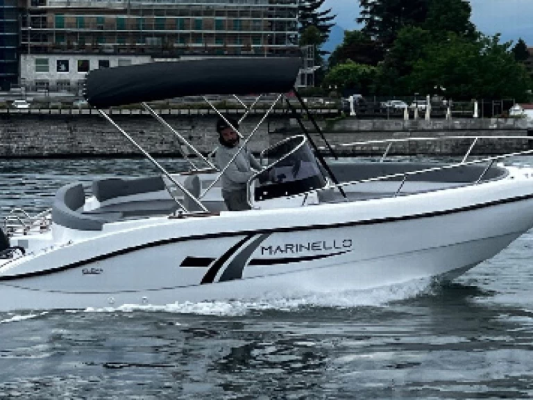 Noleggiare una Marinello Eden 20 a Amalfi