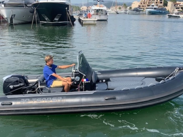 Gommone a noleggio a Cogolin al miglior prezzo