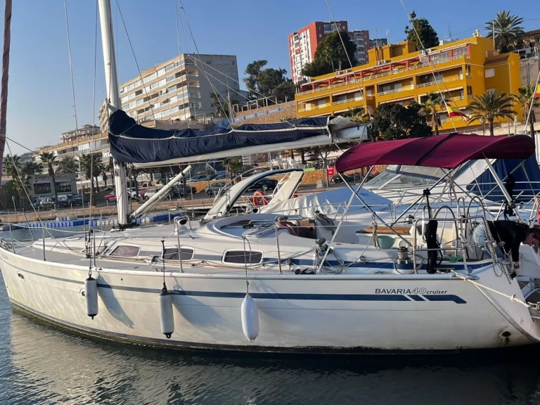 Barca a vela a noleggio a Villajoyosa al miglior prezzo