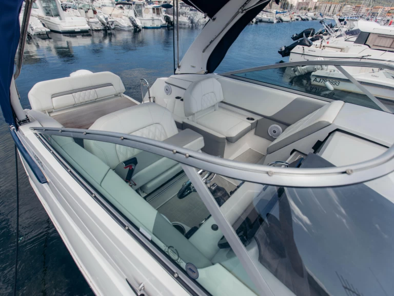 Noleggio barche Coti-Chiavari economico REGAL 26