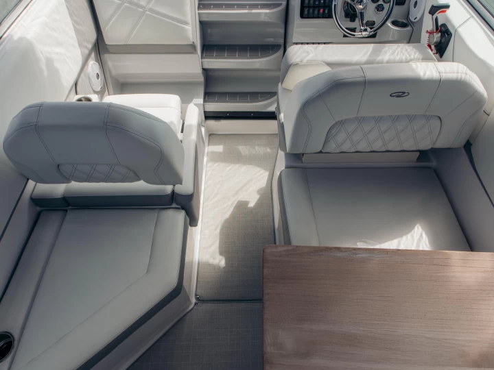 Noleggio barche Régal REGAL 26 a Coti-Chiavari su Samboat