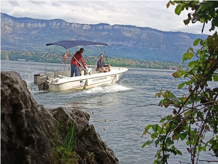 Sessa Marine Ocean 450 da affittare a  Le Bourget-du-Lac