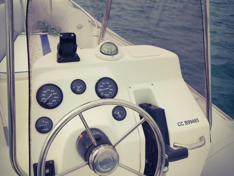 Noleggio barche Zodiac Pro Open 550 a Dinard su Samboat