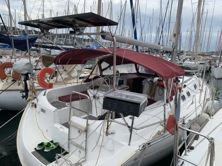Noleggiare una Bénéteau Oceanis 351 Clipper a Saint-Mandrier-sur-Mer