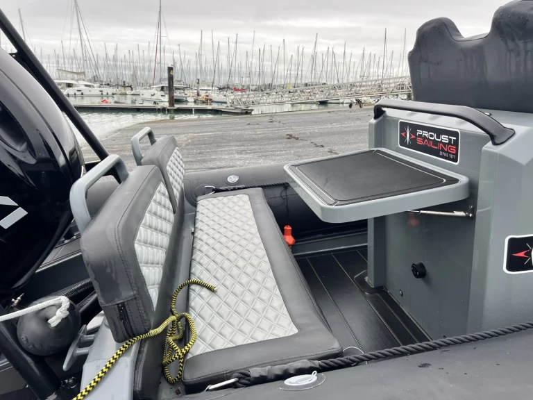 Noleggio Gommone Highfield con patente nautica