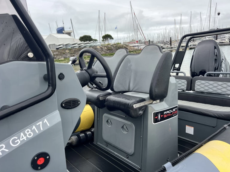 Highfield Patrol 660 da affittare a  La Rochelle