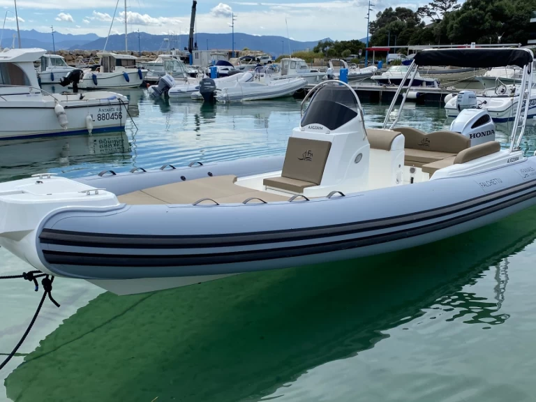Noleggio Gommone Fanale marine  con patente nautica