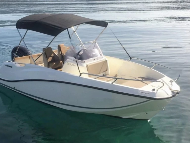 Noleggio Barca a motore Quicksilver con patente nautica