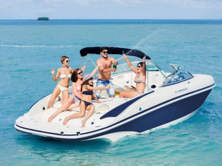 Noleggio Barca a motore a Kos – Rinker Captiva 