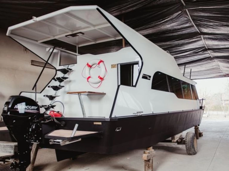 Noleggio barche Mělník economico YB35