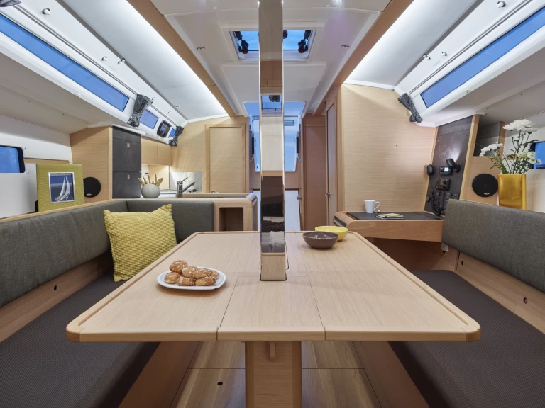 Noleggio Barca a vela a Sitges – Jeanneau Sun Odyssey 349
