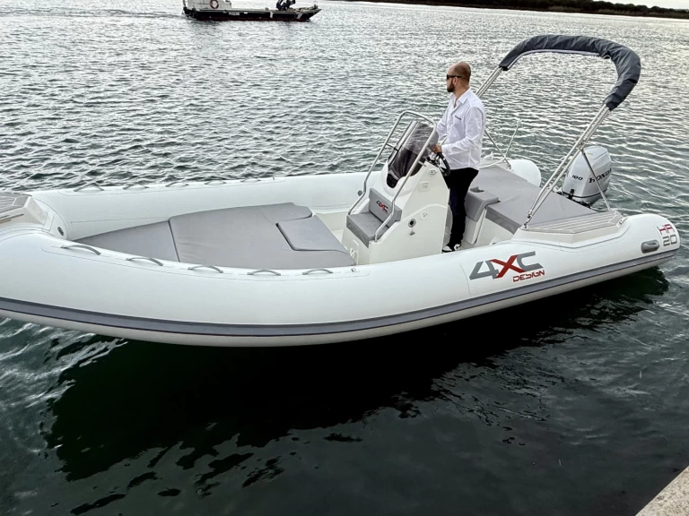 Noleggio Gommone a Port Leucate – Altamarea Wave 20