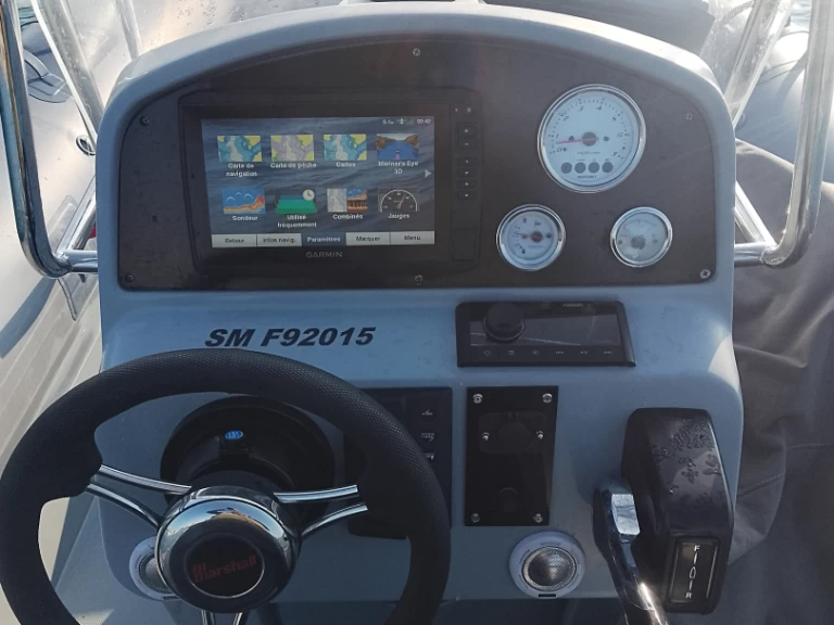 Noleggio a Dinard – Marshall M4 su SamBoat