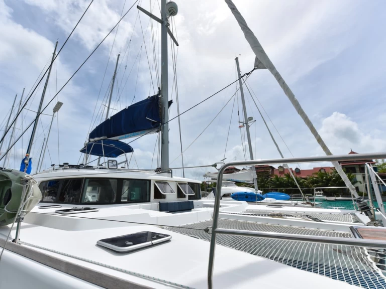 Noleggio Catamarano a Ko Samui (Koh Samui) – Lagoon Lagoon 440