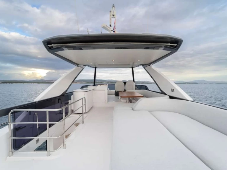 Noleggio Yacht di lusso con o senza skipper Azimut a Croazia