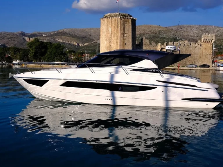 Noleggio barche Focus Focus Power 36 a Trogir su Samboat