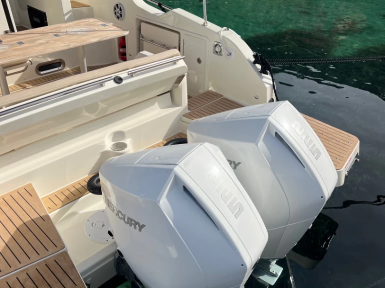 Noleggio Barca a motore a Cannes – Quicksilver Activ 875 Sundeck