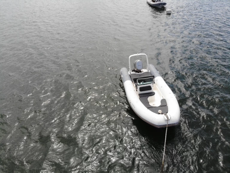 Gommone a noleggio a Lège-Cap-Ferret al miglior prezzo