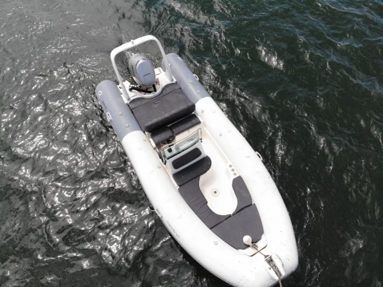 Noleggio a Lège-Cap-Ferret – Zodiac Medline II su SamBoat