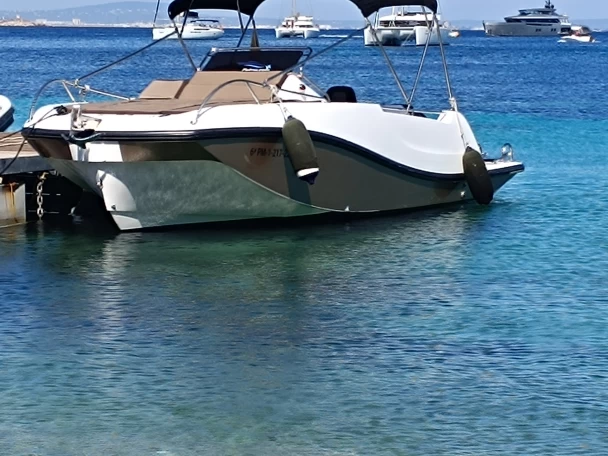 Noleggio barche V2 BOATS 7.0 Sundeck a Portals Nous su Samboat