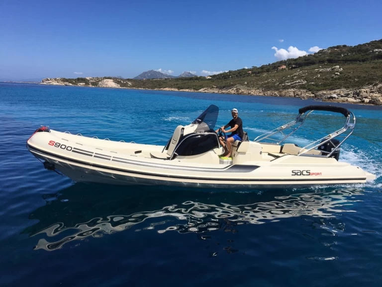 Noleggiare una Sacs S900 Sport a Calvi