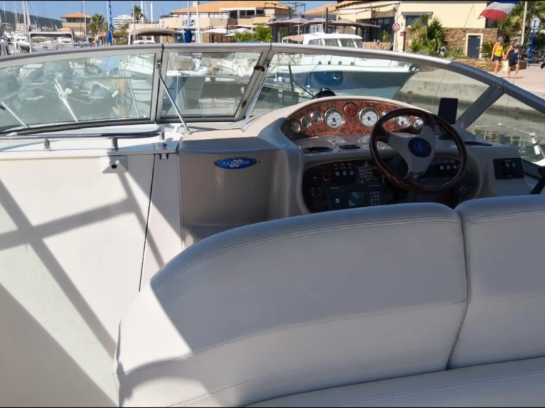 Four Winns Vista 268 da affittare a  Scey-sur-Saône-et-Saint-Albin