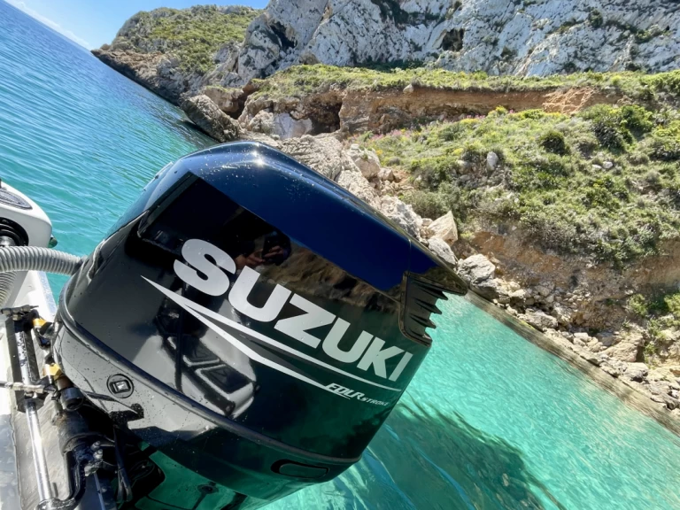 Noleggiare una Sessa Marine Key Largo a Dénia